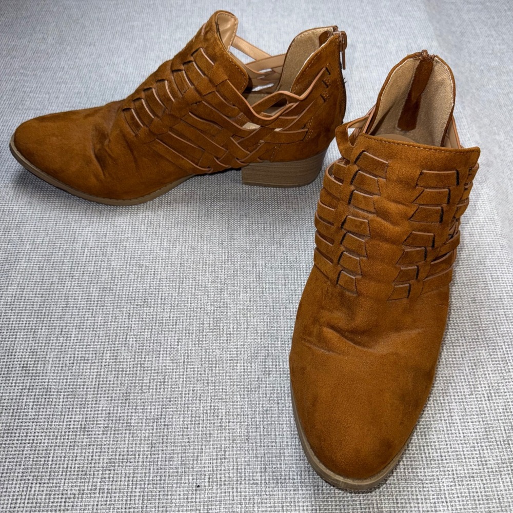 Lauren Conrad Tanzanite Cognac Woven Ankle Booties Brown Pointed Toe Size 10